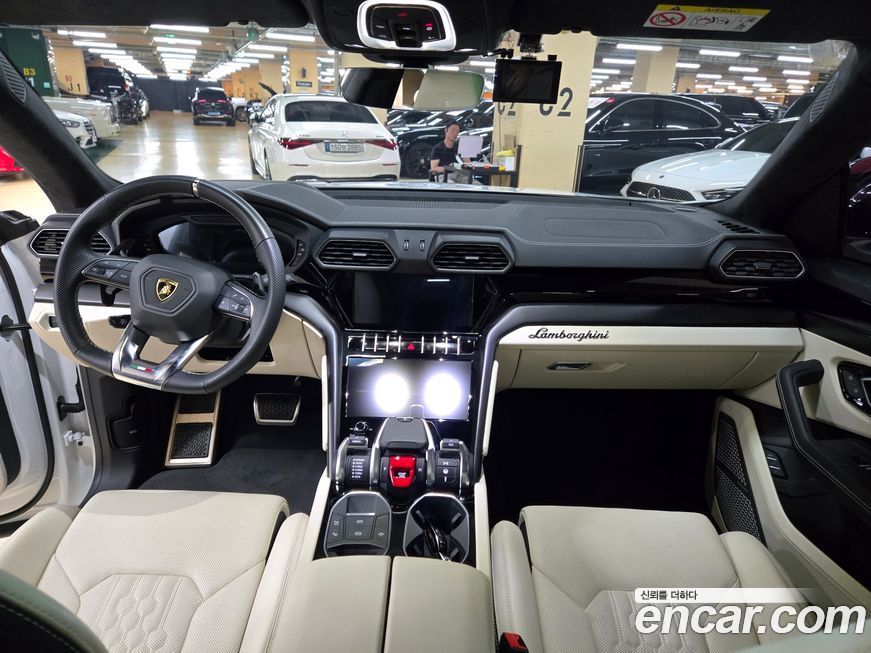 Lamborghini Urus