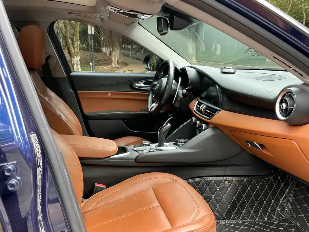 Alfa Romeo Giulia
