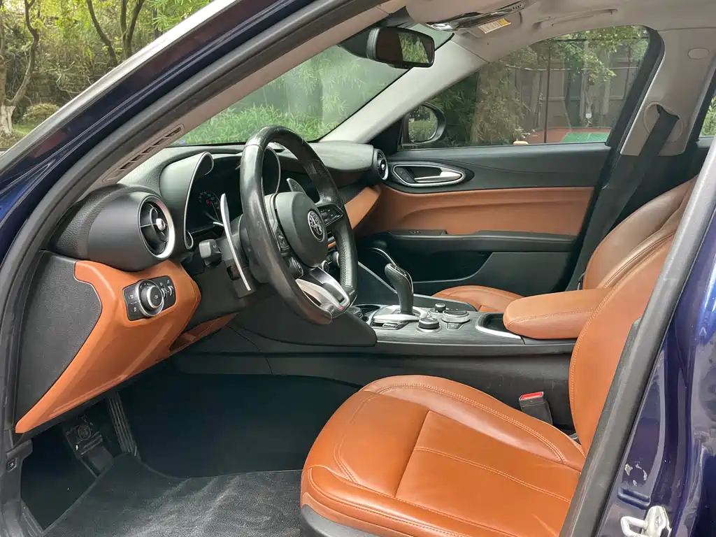 Alfa Romeo Giulia