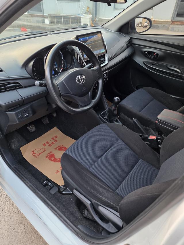 Toyota Yaris L Sedan