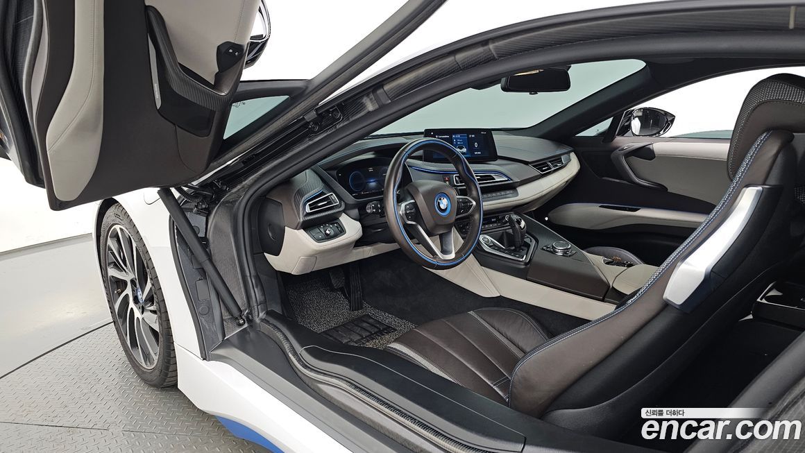 BMW i8