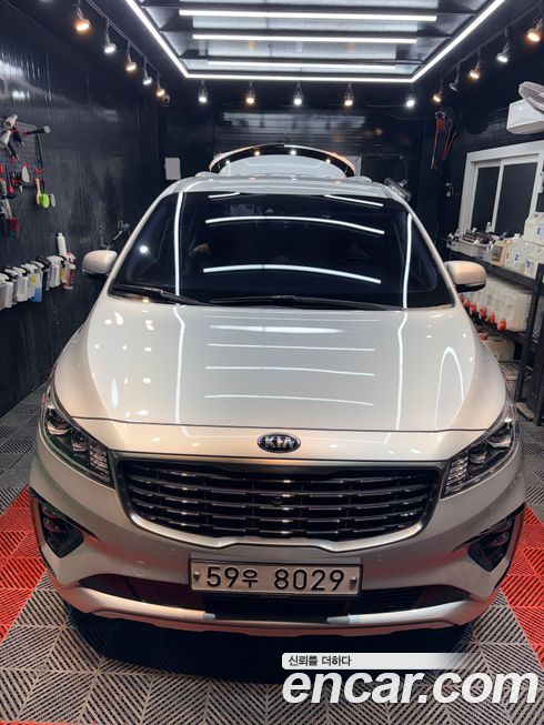 Kia Canival