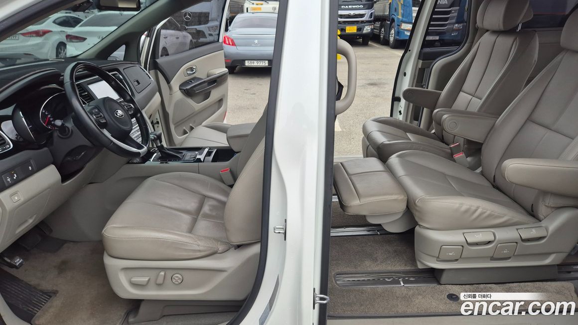 Kia Canival
