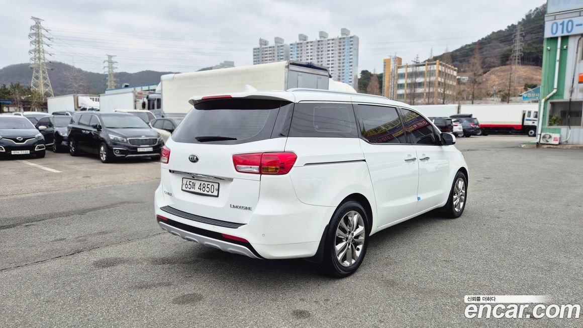Kia Canival