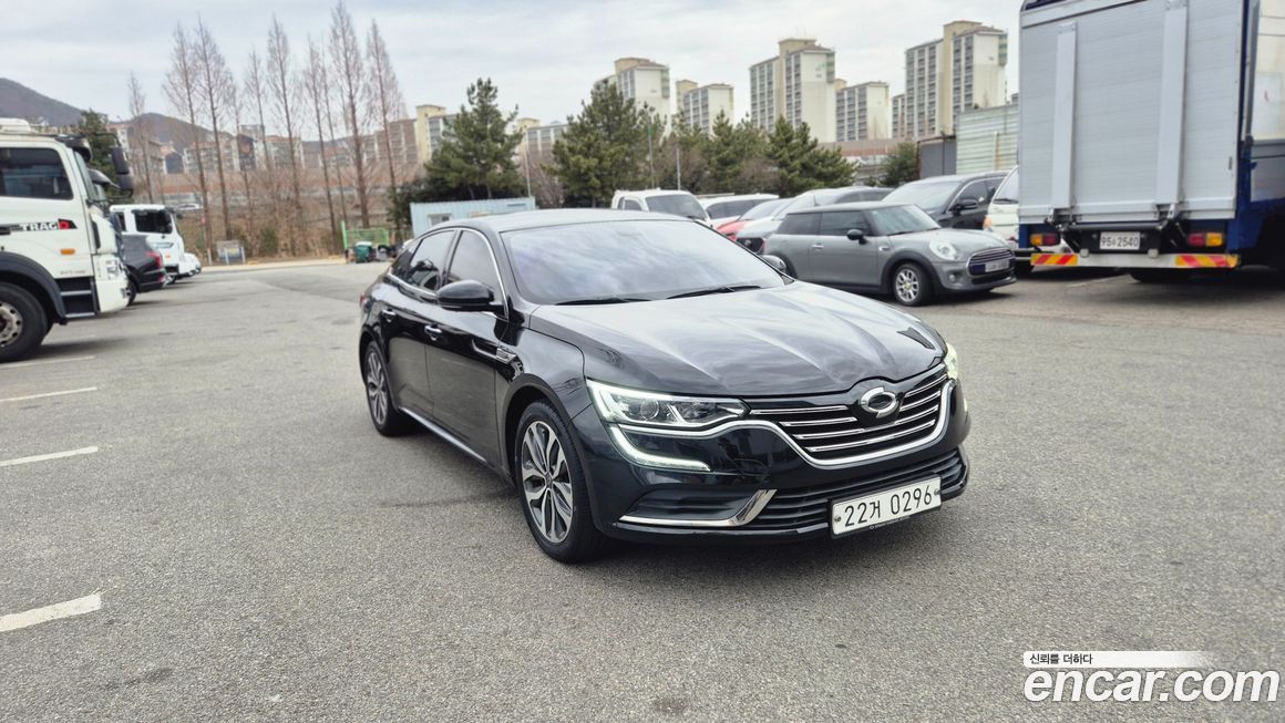 Renault SM6