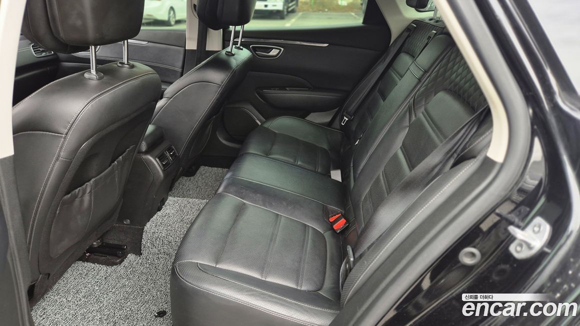 Renault SM6