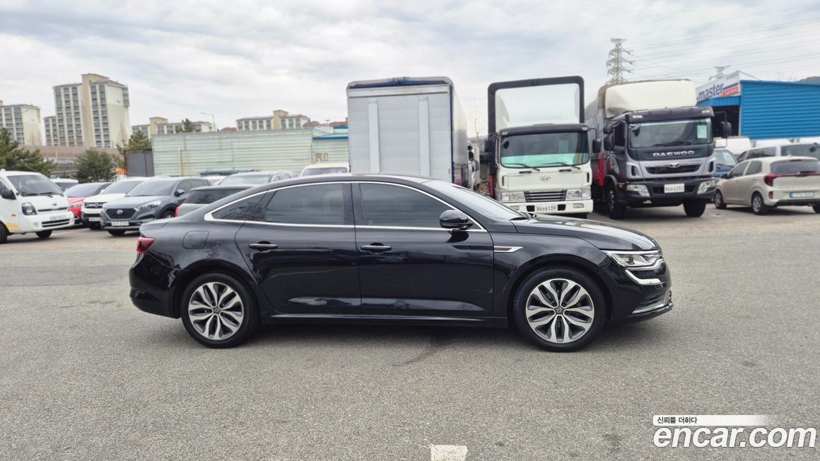 Renault SM6