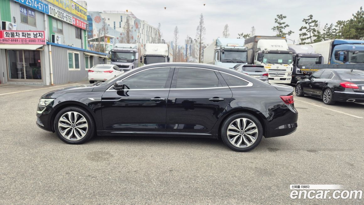 Renault SM6