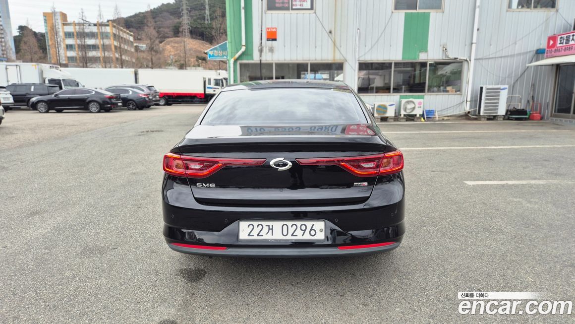 Renault SM6