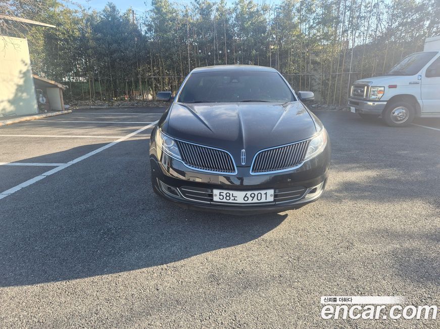 Lincoln MKS