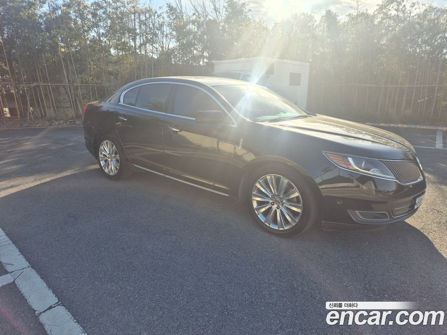Lincoln MKS