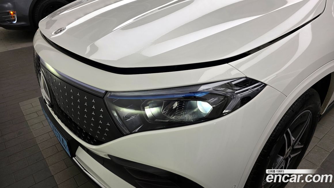 Mercedes-Benz EQA