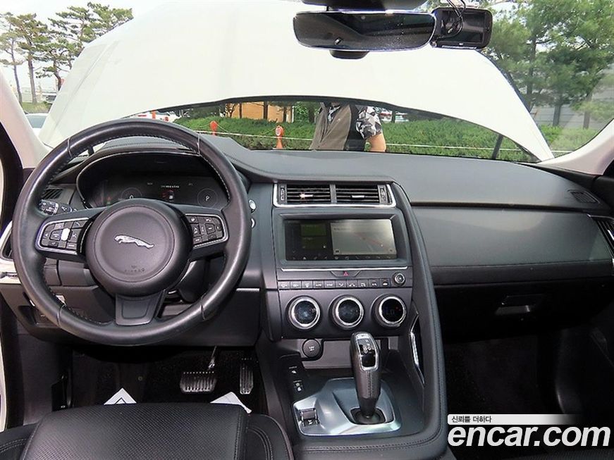 Jaguar E-PACE