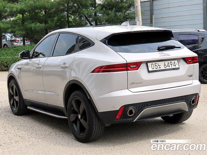 Jaguar E-PACE