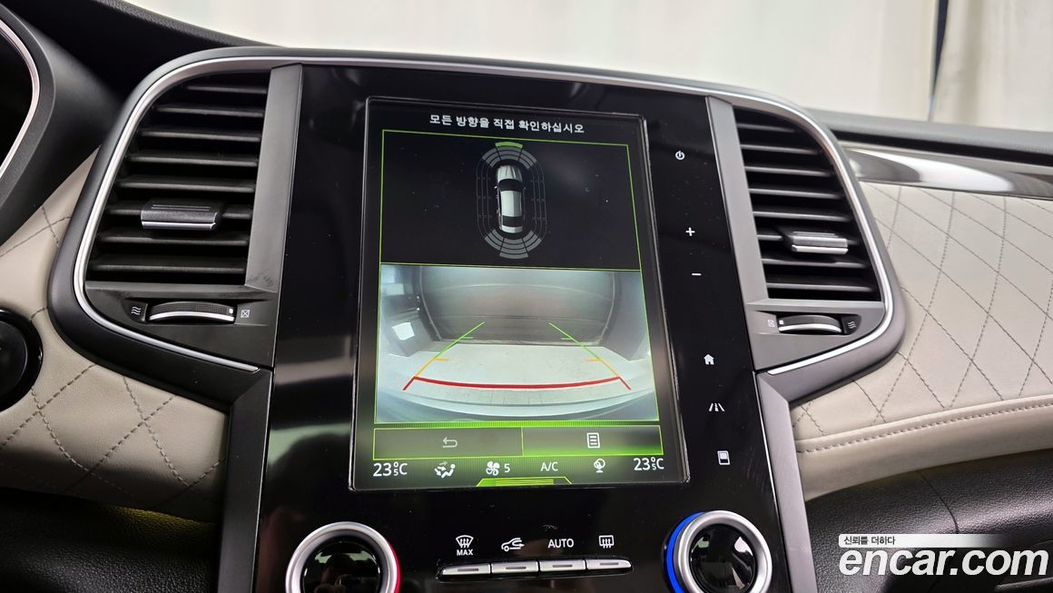 Renault SM6