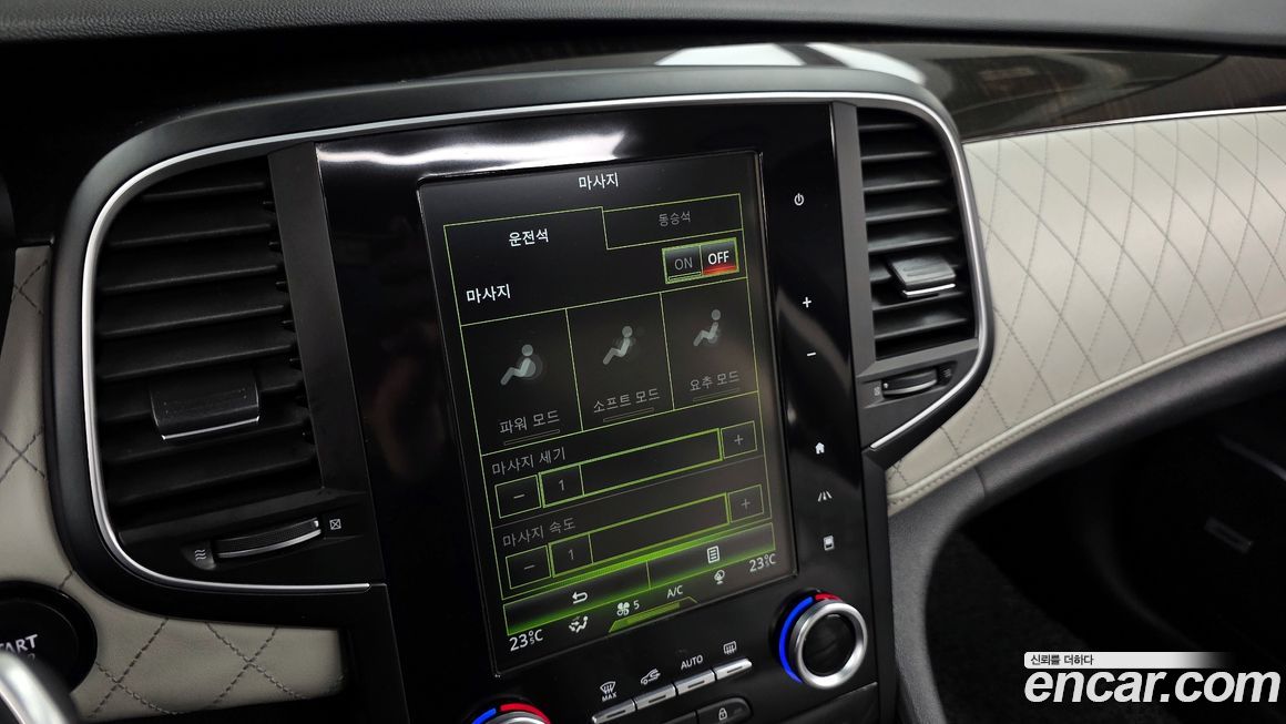 Renault SM6