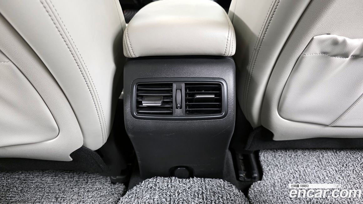 Renault SM6
