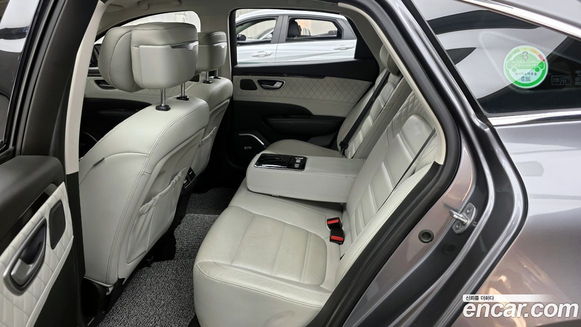 Renault SM6