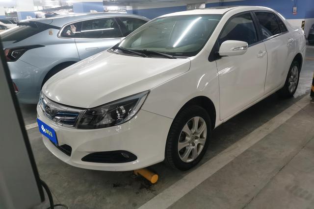 BYD BYD e5