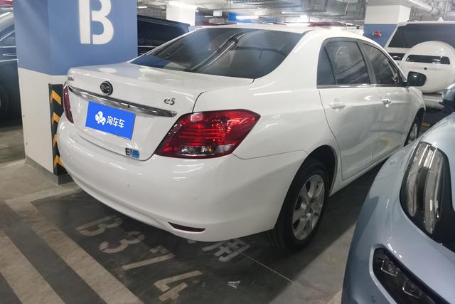 BYD BYD e5