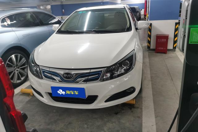 BYD BYD e5