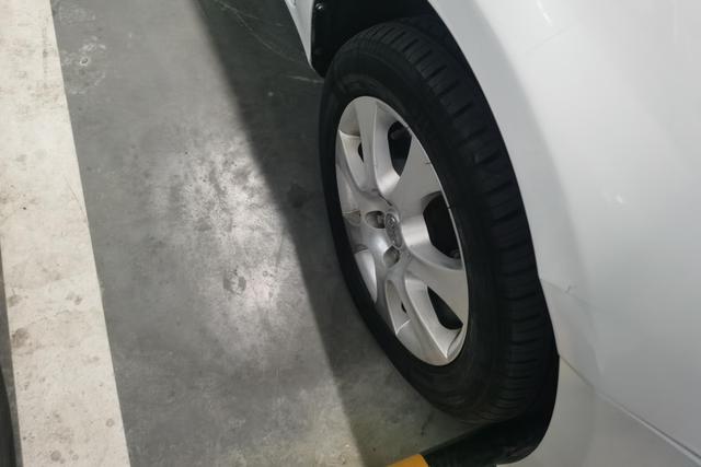 BYD BYD e5