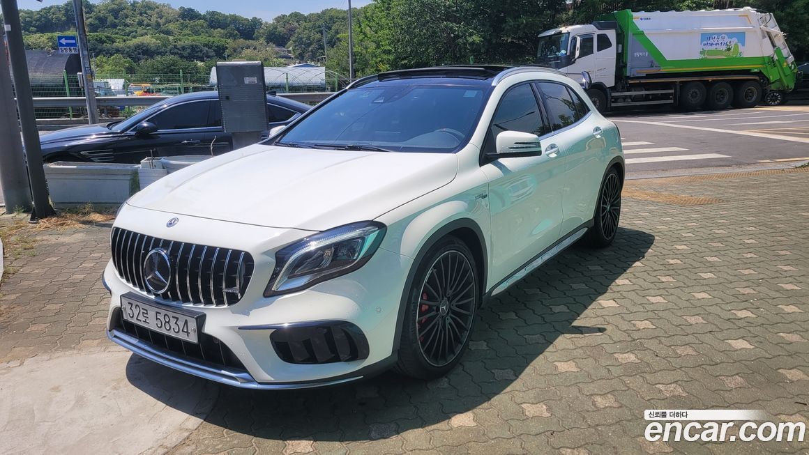 Mercedes-Benz GLA-Class