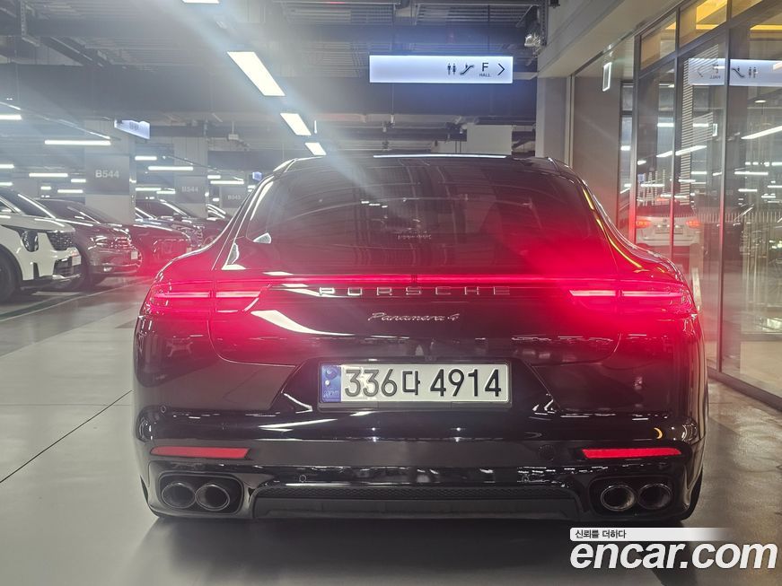 Porsche Panamera