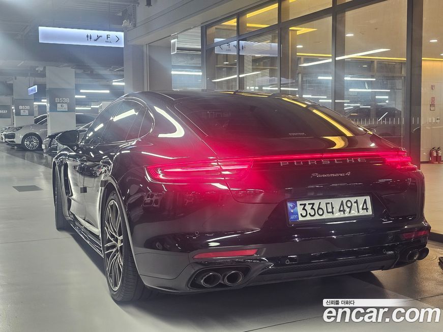 Porsche Panamera