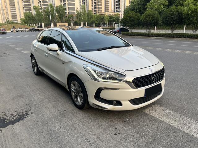 DS DS 5