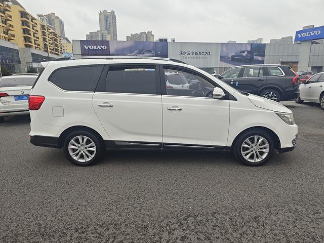 Baojun Baojun 730