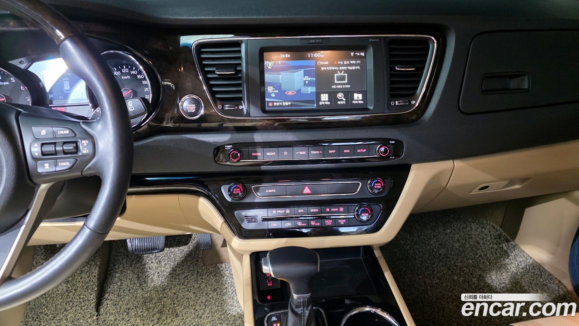 Kia Canival