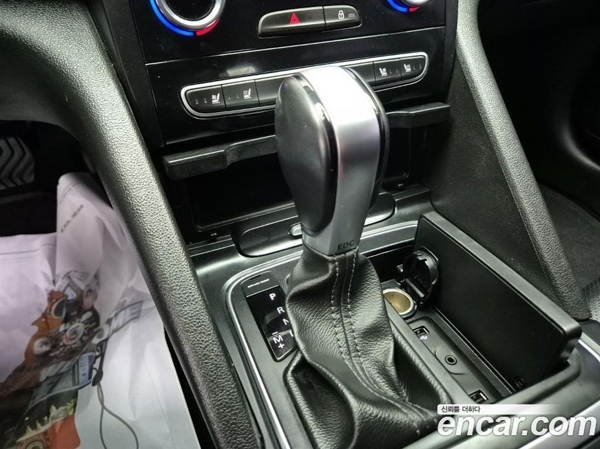 Renault SM6