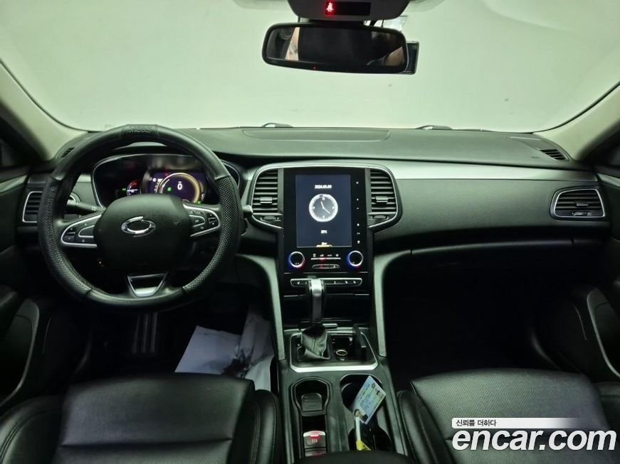 Renault SM6