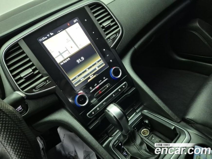 Renault SM6