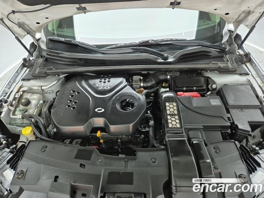 Renault SM6