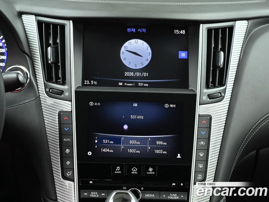 Infiniti Q60