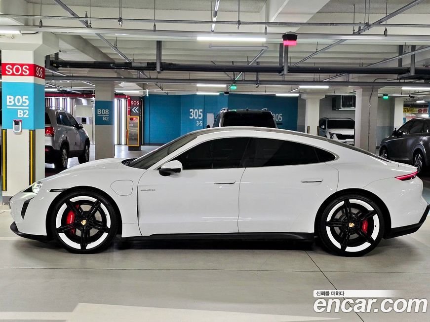 Porsche Taycan