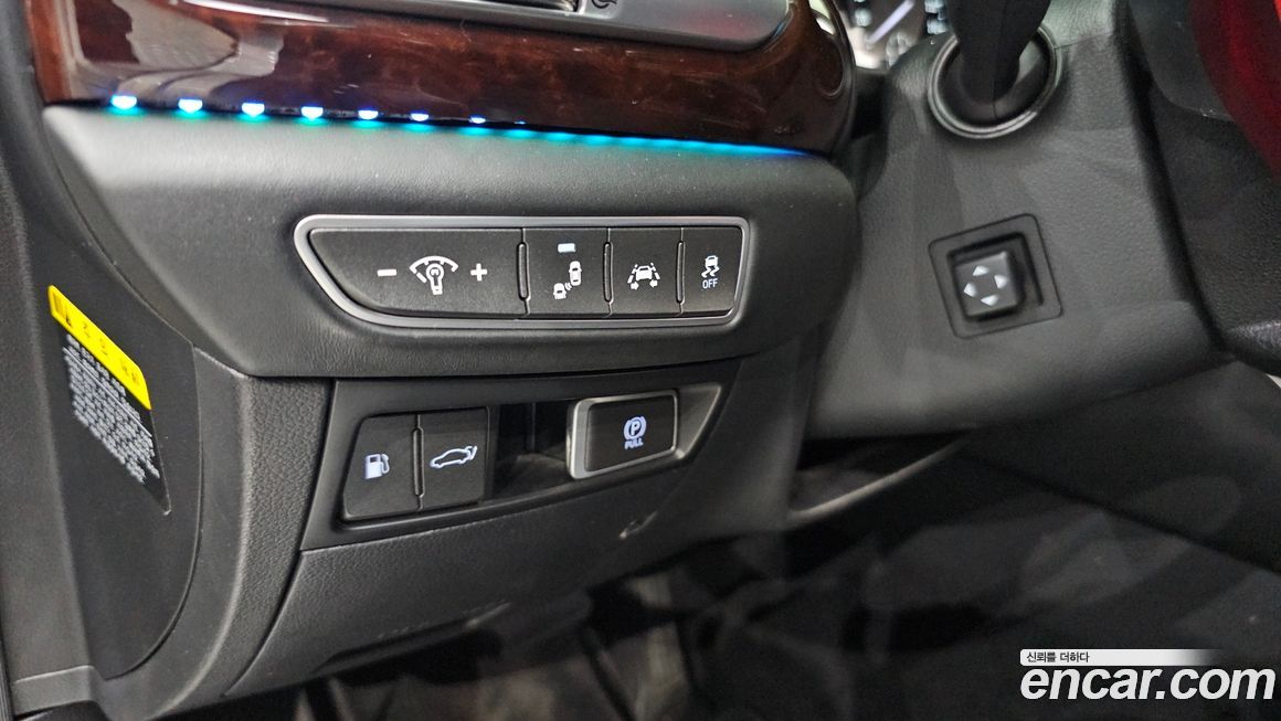 Genesis EQ900
