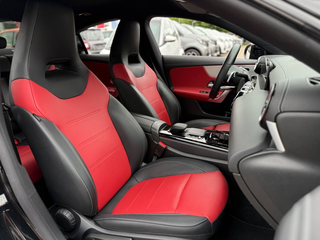 Mercedes-Benz CLA 180