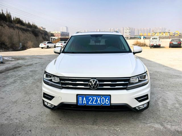 Volkswagen Tiguan L
