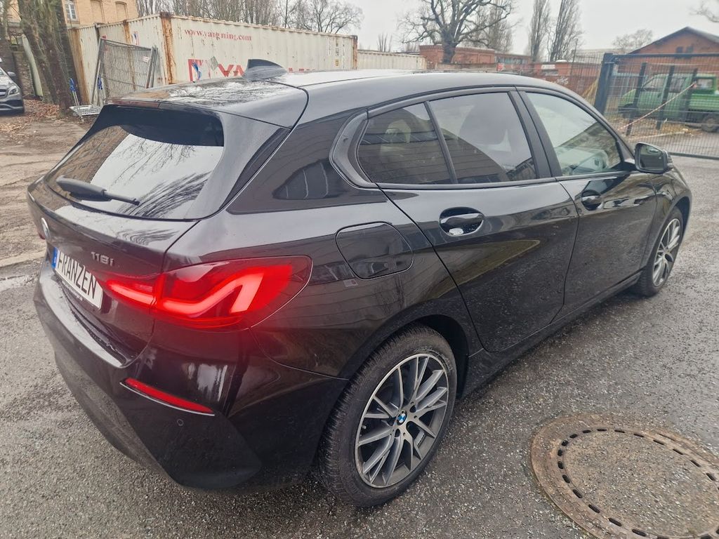 BMW 118