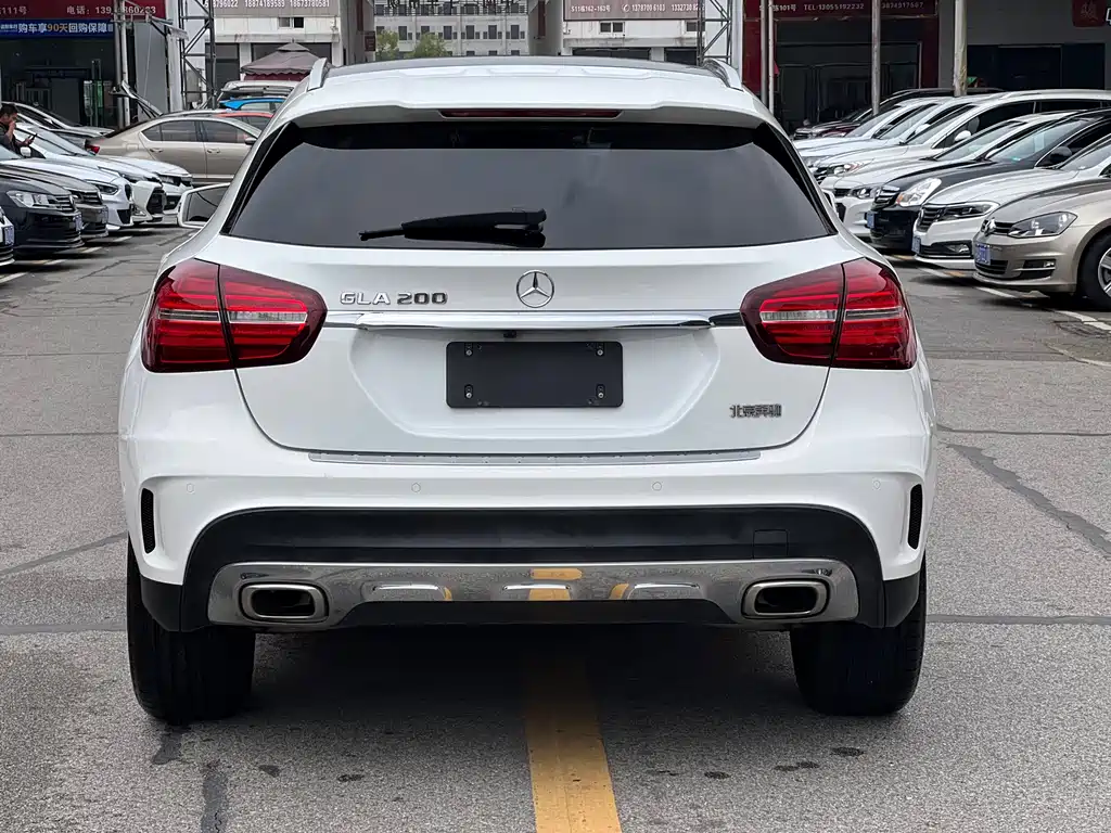 Mercedes-Benz GLA