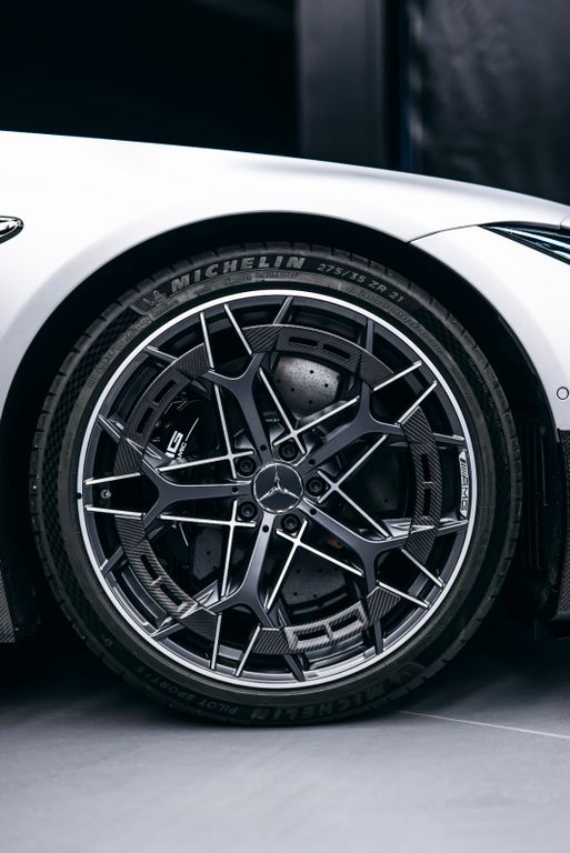 Mercedes-Benz SL 63 AMG