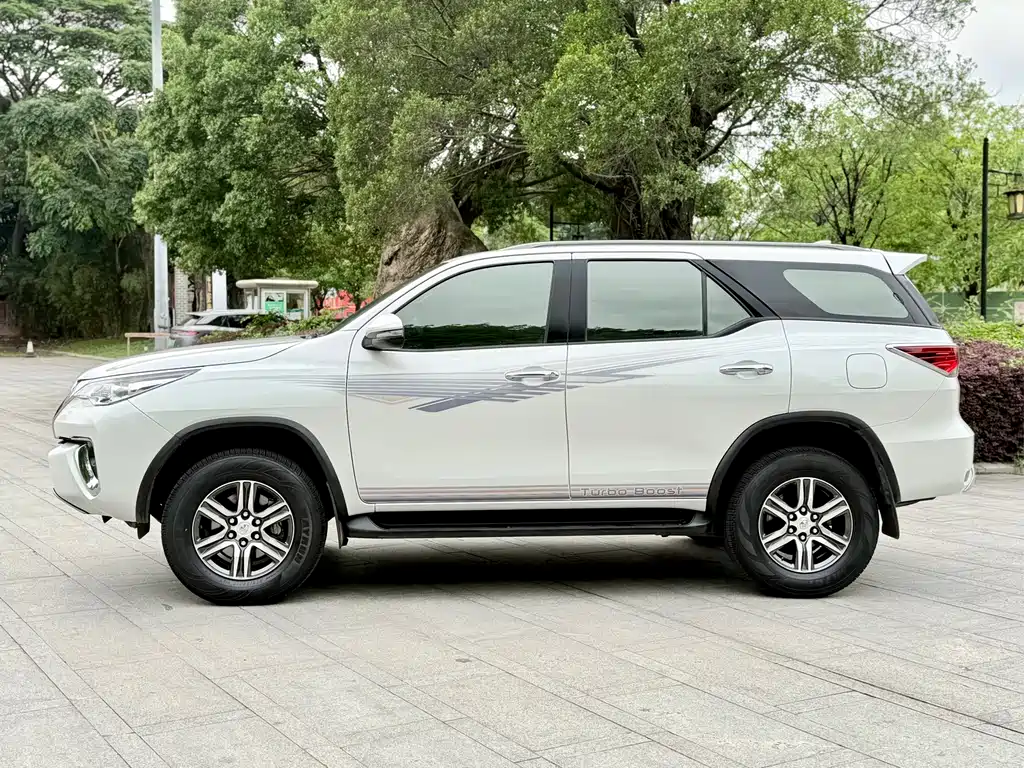 Toyota Fortuner