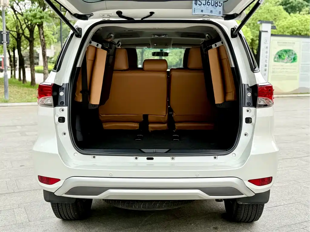 Toyota Fortuner