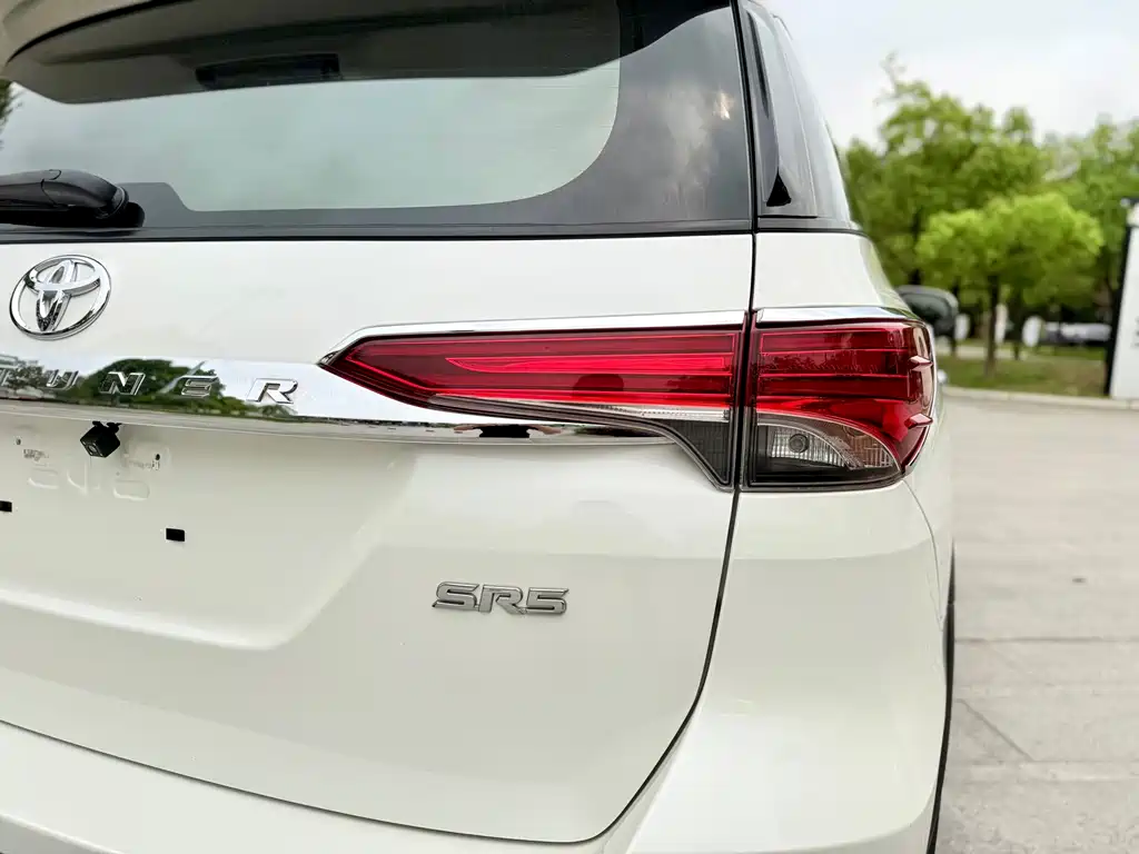 Toyota Fortuner
