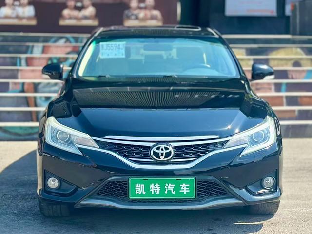 Toyota Reiz