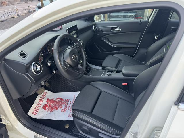 Mercedes-Benz Mercedes-Benz A-Class (Import)