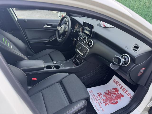 Mercedes-Benz Mercedes-Benz A-Class (Import)